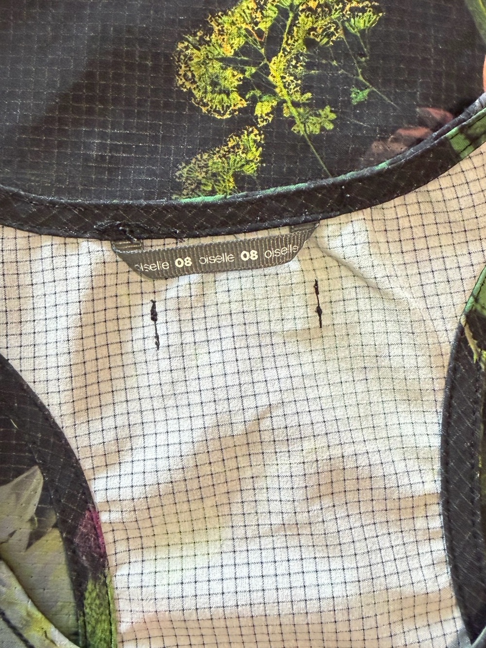 Oiselle Moody Floral Passport Tank Top - Picture 5 of 7